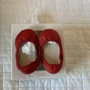 Gymboree Red Crib Shoes NWT 12-18 Months (w/box)